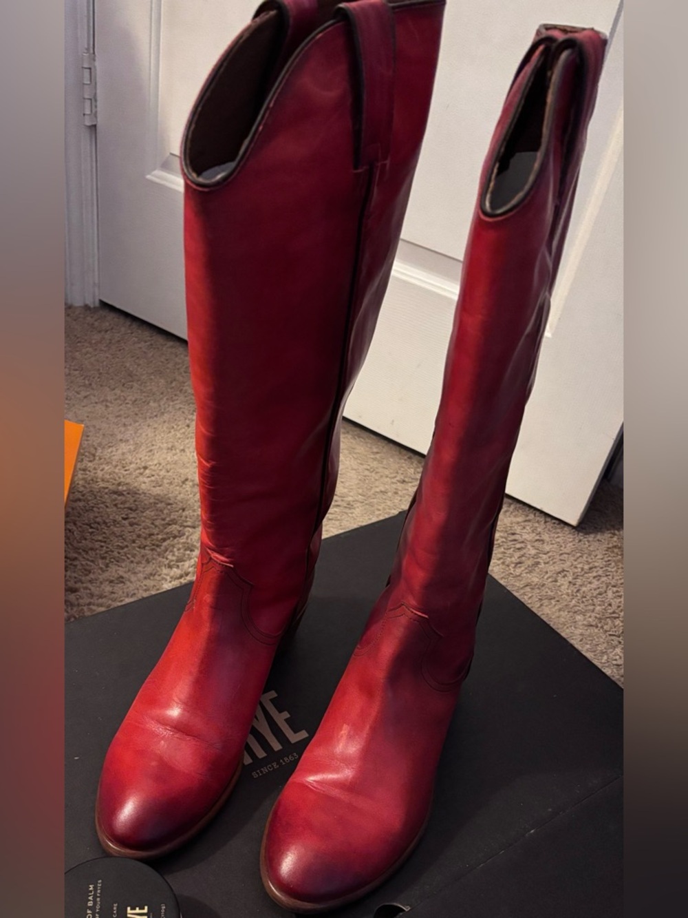 Frye Carson Women’s Crimson Leather Boots